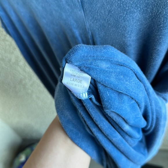 Harlow & Graham Twist Front T-Shirt - Picture 10 of 11